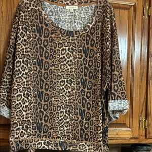 Umgee animal print top.